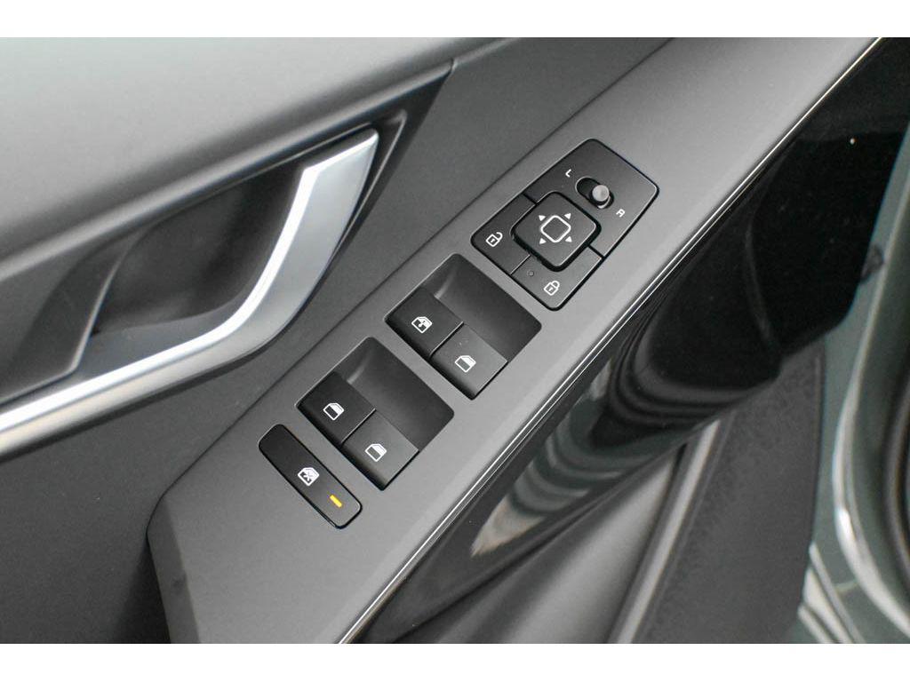 new 2026 Kia Niro car, priced at $31,885