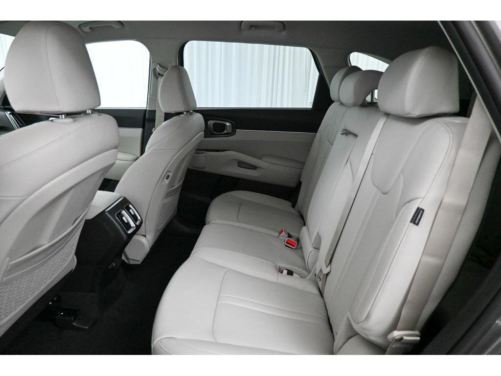 new 2026 Kia Sorento Hybrid car, priced at $42,745