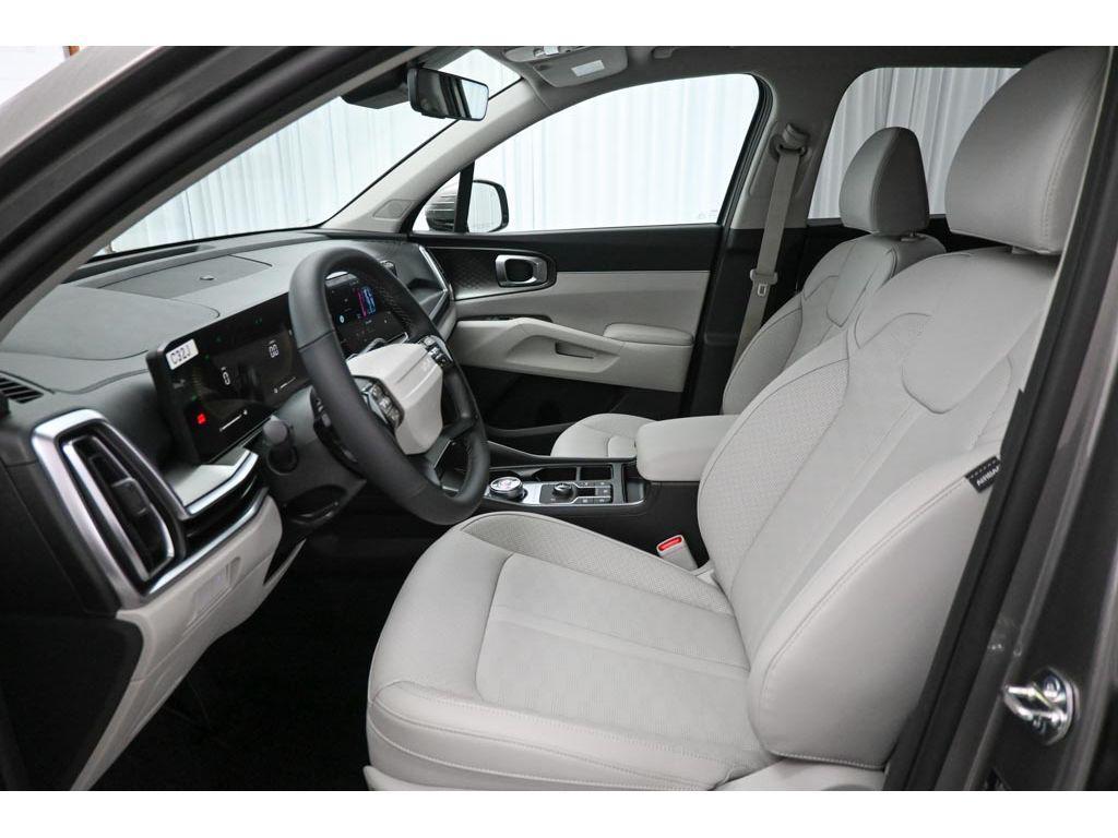 new 2026 Kia Sorento Hybrid car, priced at $42,745