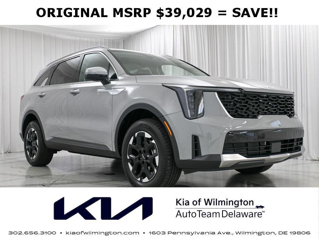 new 2025 Kia Sorento car, priced at $38,025