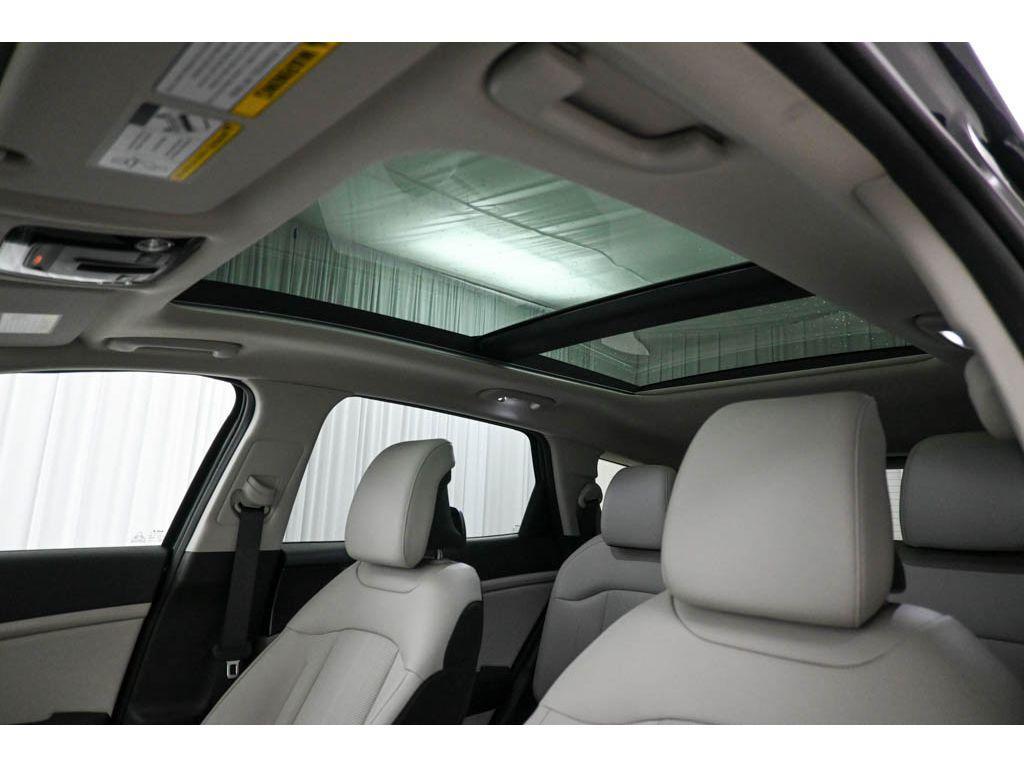 new 2026 Kia Sportage car, priced at $33,075