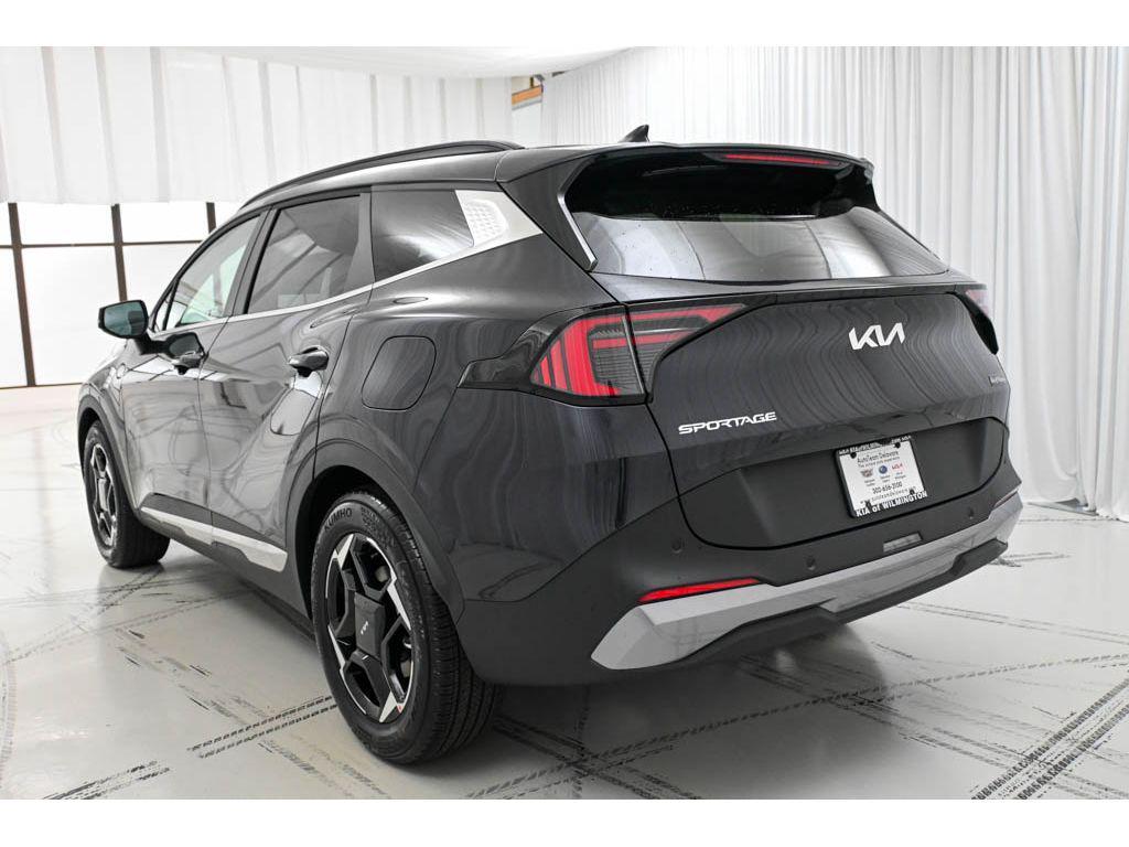 new 2026 Kia Sportage car, priced at $33,075