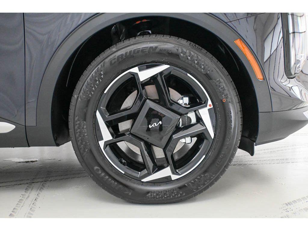 new 2026 Kia Sportage car, priced at $33,075