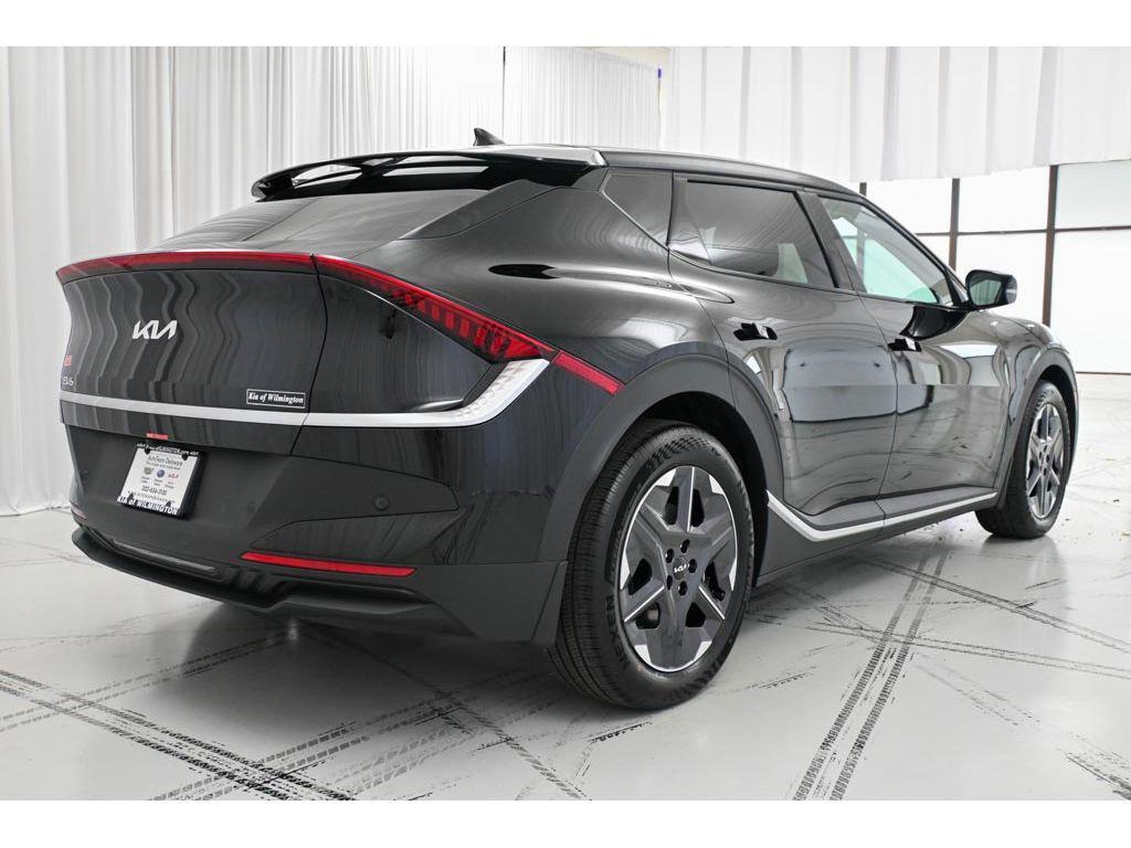 new 2025 Kia EV6 car, priced at $51,860