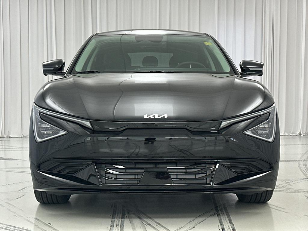 new 2025 Kia EV6 car, priced at $54,910