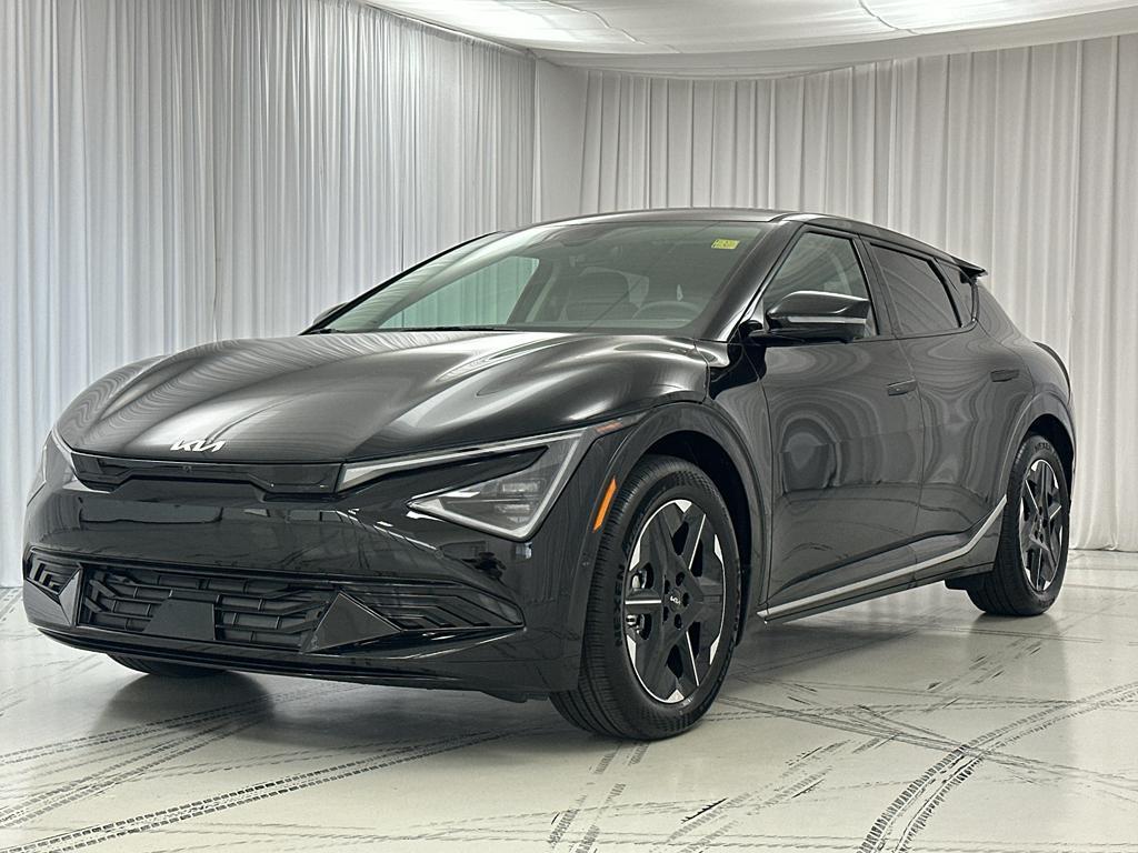 new 2025 Kia EV6 car, priced at $54,910