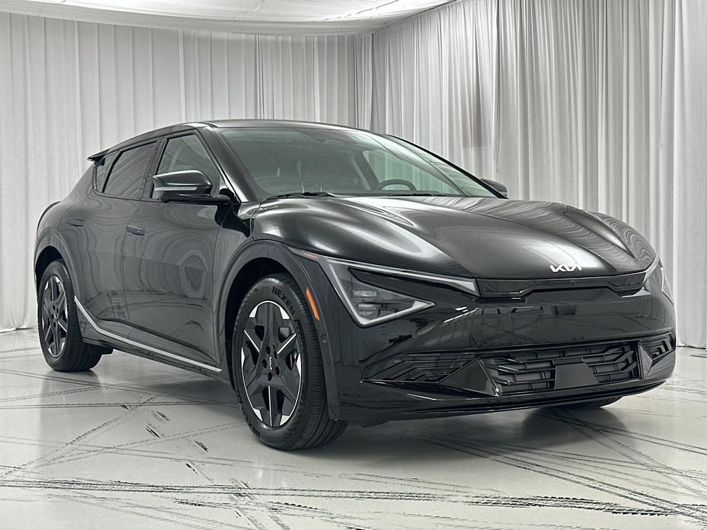 new 2025 Kia EV6 car, priced at $54,910