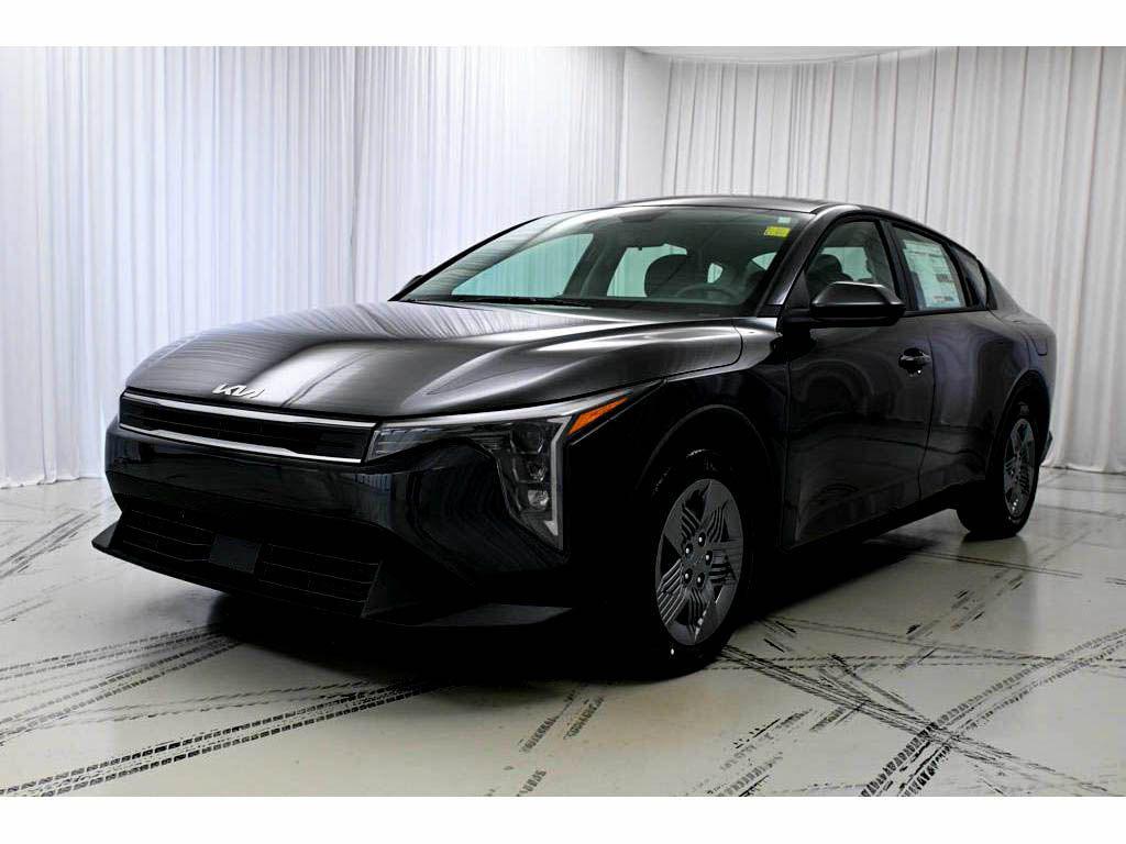 new 2025 Kia K4 car, priced at $22,875