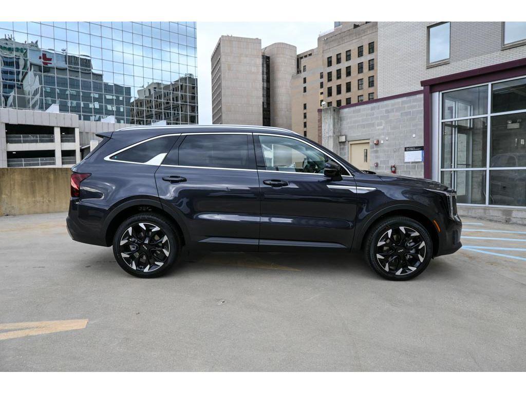 new 2026 Kia Sorento car, priced at $40,970