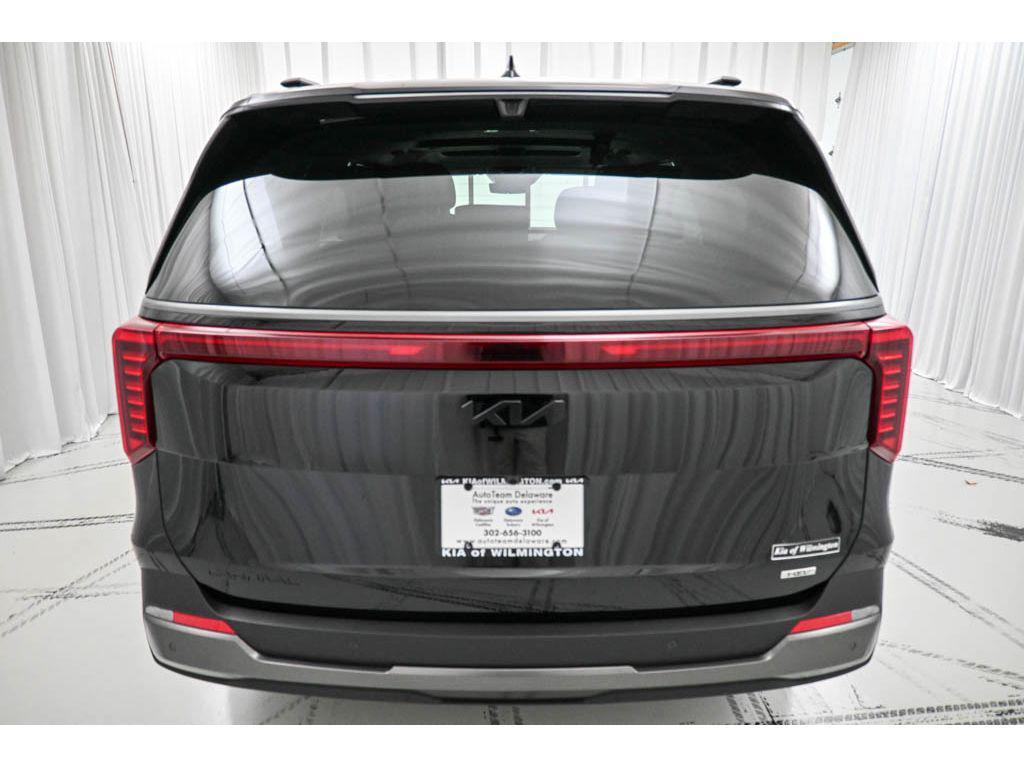 new 2026 Kia Carnival Hybrid car, priced at $55,395