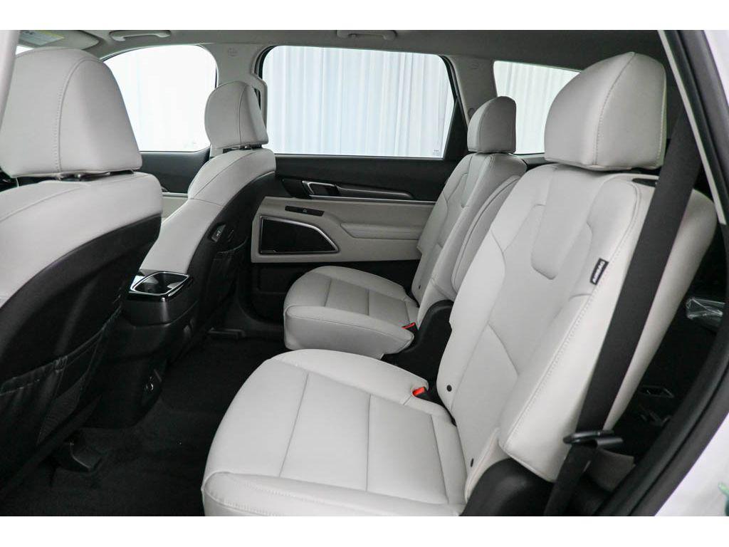 new 2025 Kia Telluride car, priced at $41,990