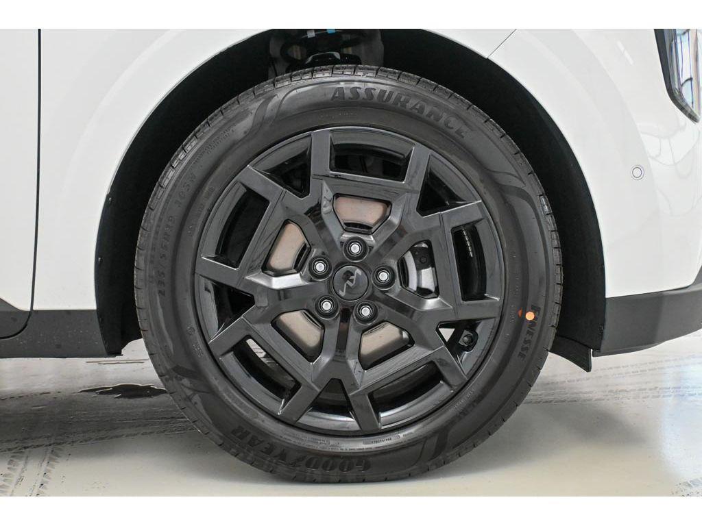 new 2026 Kia Carnival car, priced at $48,080