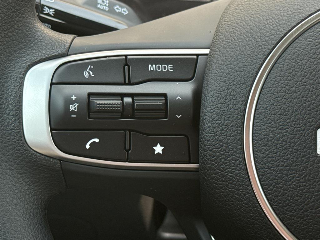new 2025 Kia K5 car, priced at $27,900