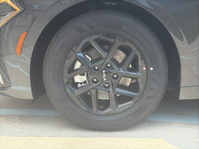 new 2025 Kia K5 car, priced at $27,900