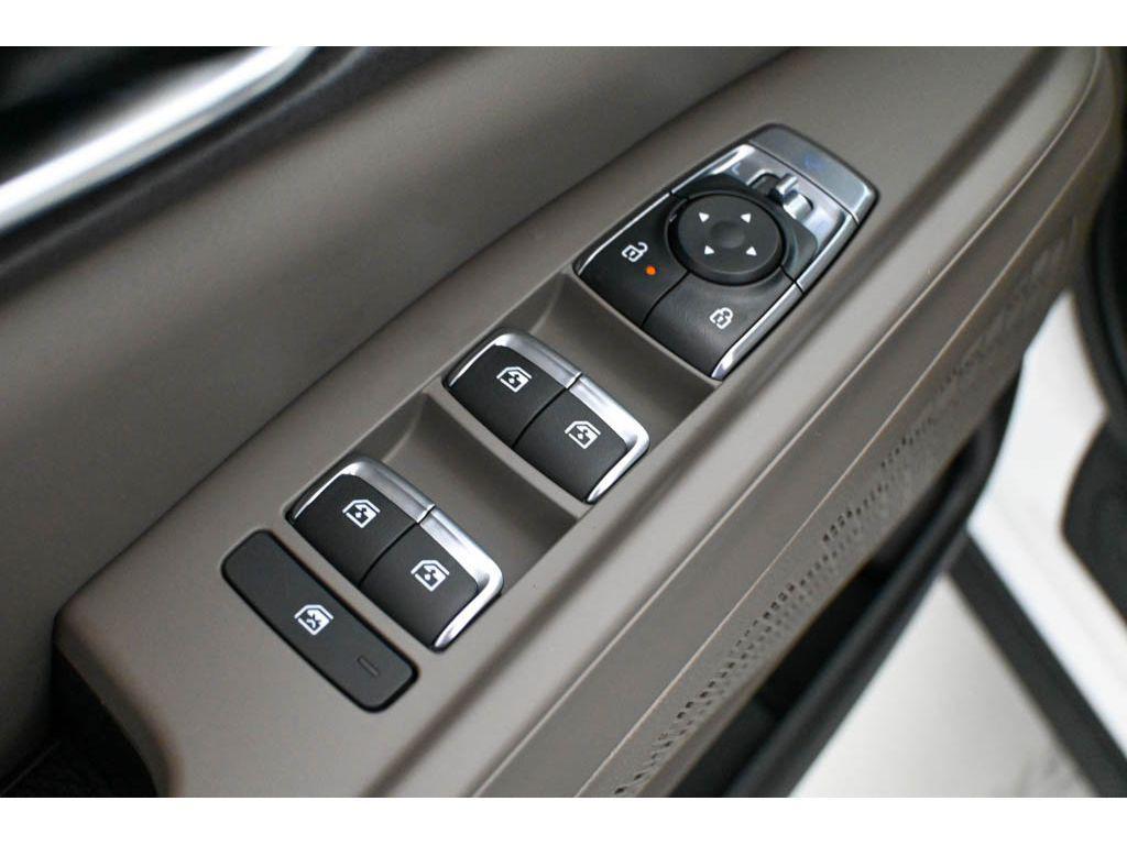 new 2026 Kia Carnival Hybrid car, priced at $44,760