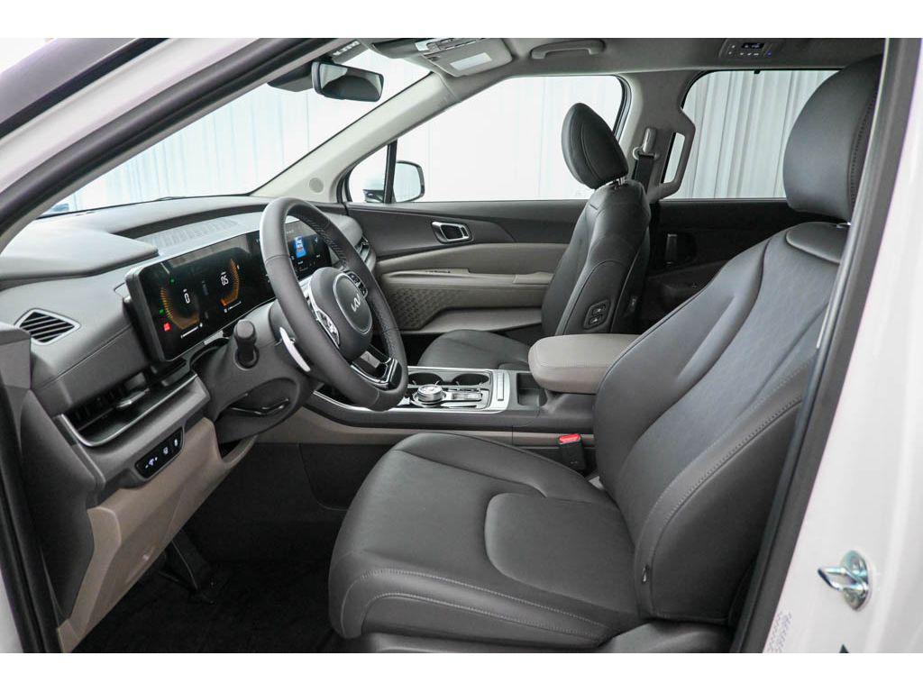 new 2026 Kia Carnival Hybrid car, priced at $44,760