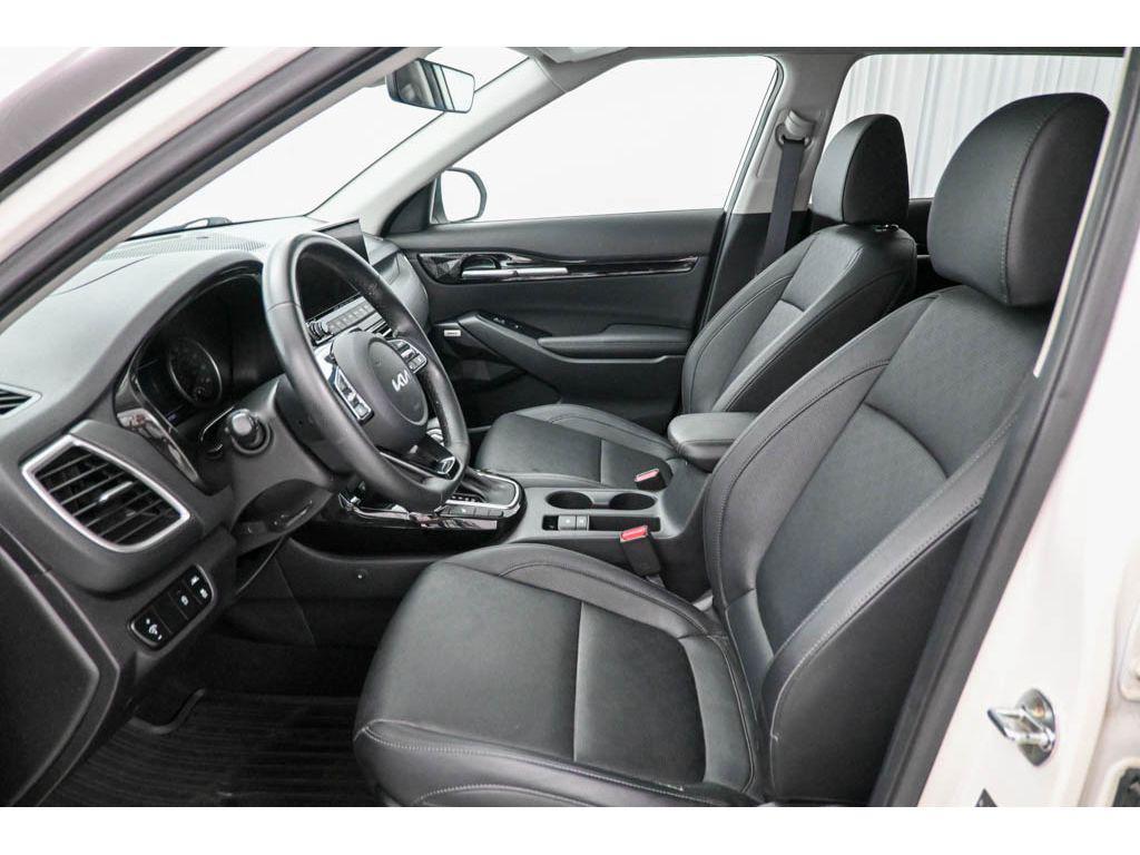 used 2023 Kia Seltos car, priced at $22,392