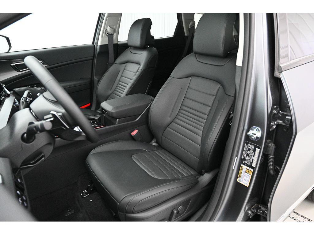 new 2025 Kia Sportage Hybrid car, priced at $38,995