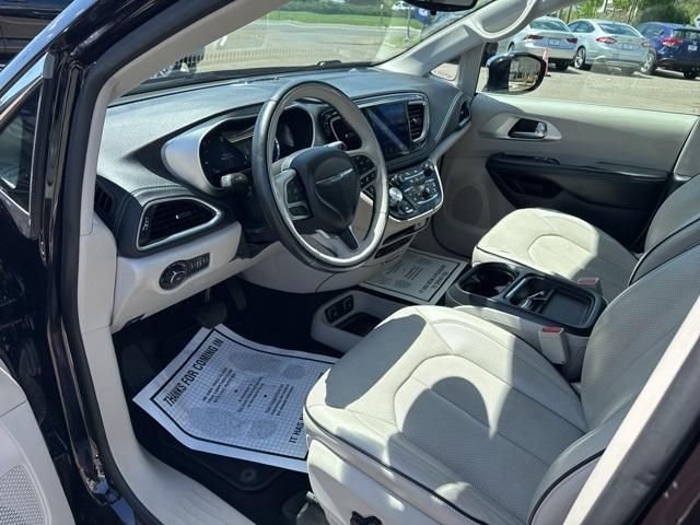 used 2017 Chrysler Pacifica Hybrid car, priced at $17,995