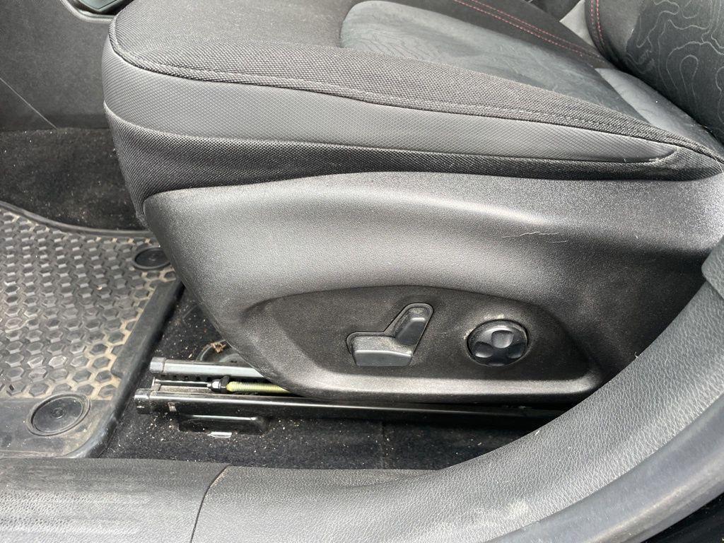 used 2018 Jeep Renegade car, priced at $14,438