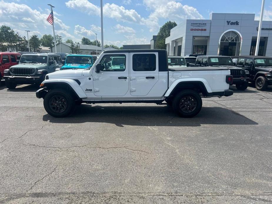 new 2024 Jeep Gladiator car, priced at $43,871