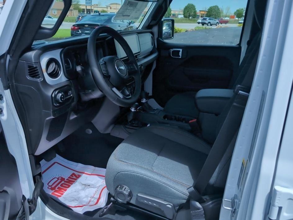 new 2025 Jeep Gladiator car, priced at $49,023
