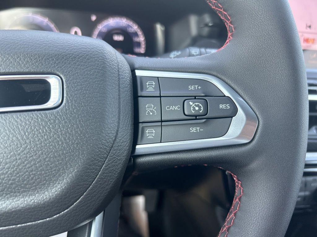 new 2025 Jeep Compass car, priced at $39,499