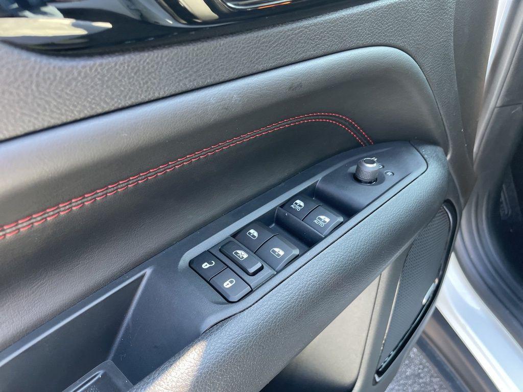 new 2025 Jeep Compass car, priced at $35,814