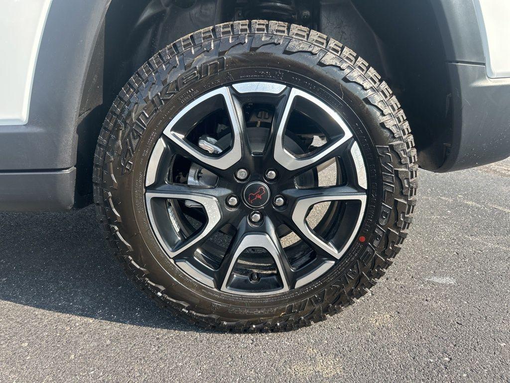 new 2025 Jeep Compass car, priced at $39,499