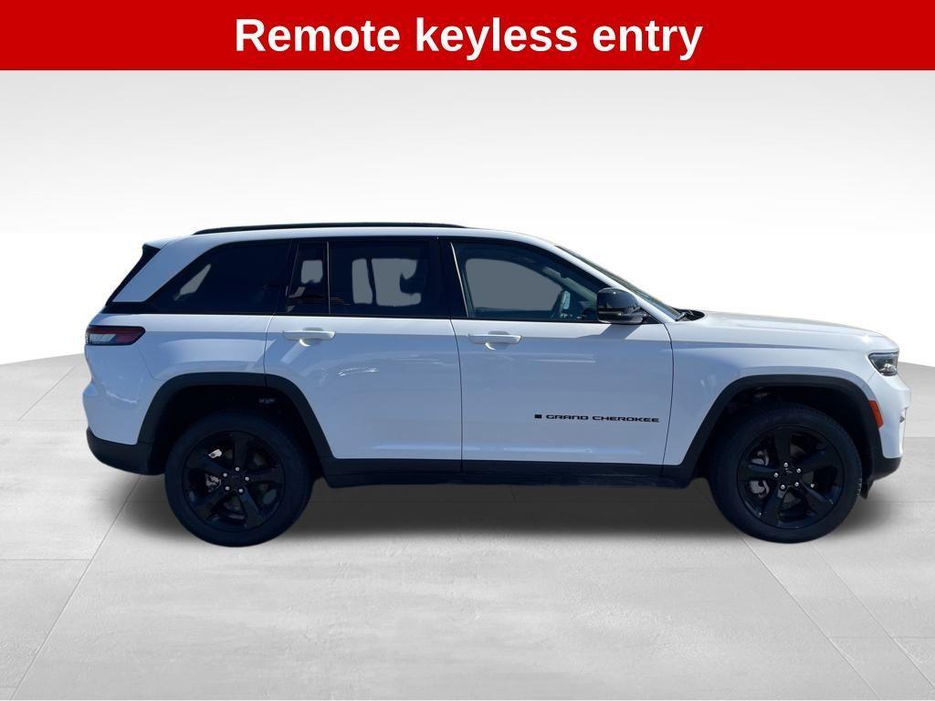 used 2024 Jeep Grand Cherokee car, priced at $38,518