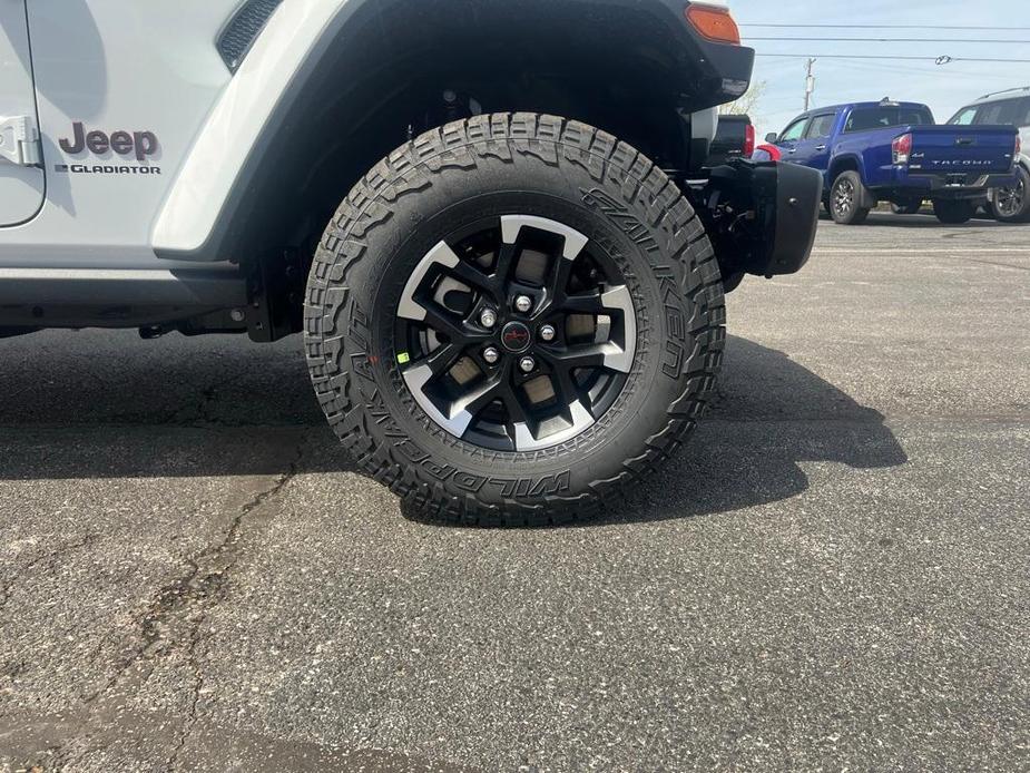 new 2024 Jeep Gladiator car, priced at $58,212