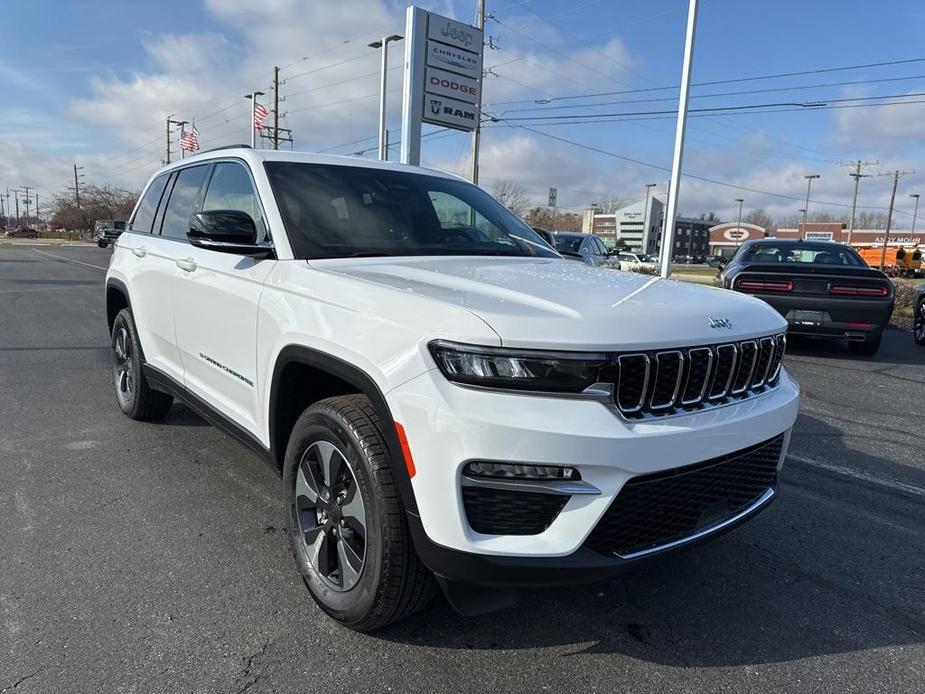 new 2024 Jeep Grand Cherokee 4xe car, priced at $46,102