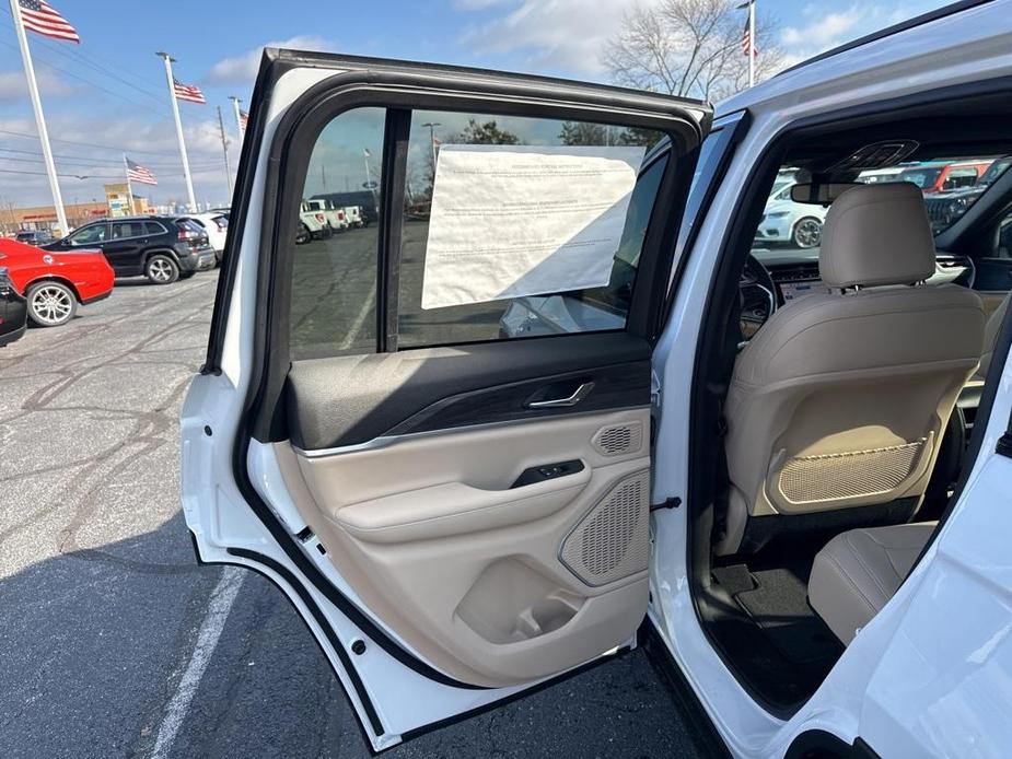 new 2024 Jeep Grand Cherokee 4xe car, priced at $46,102