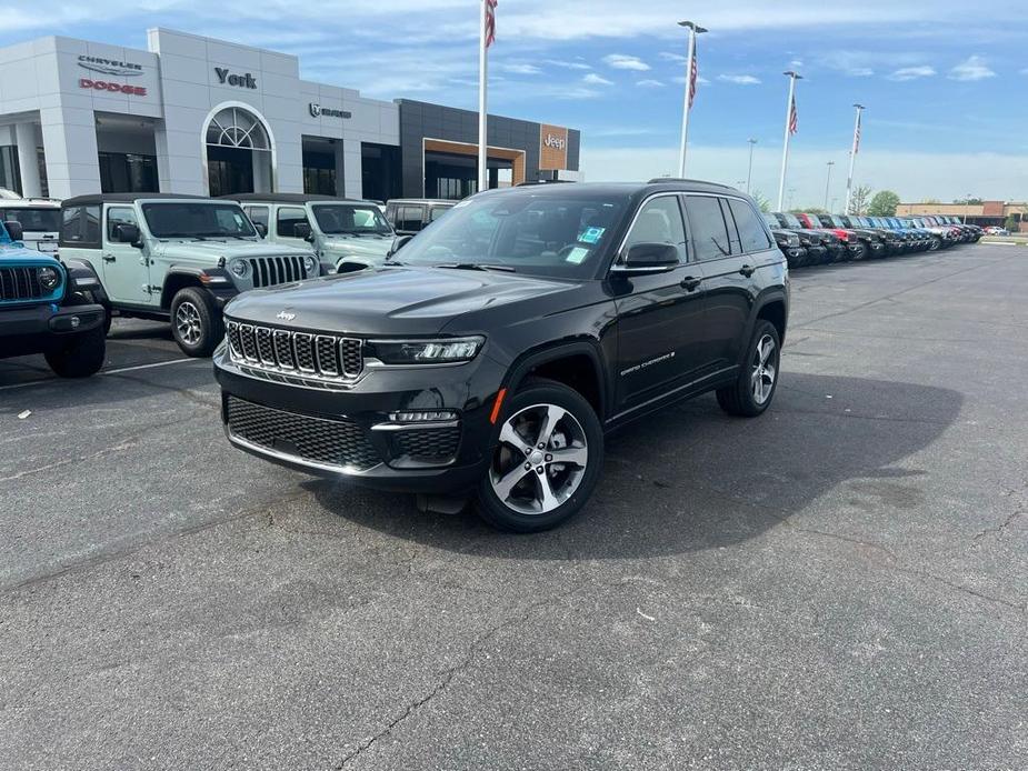 new 2024 Jeep Grand Cherokee car, priced at $55,055