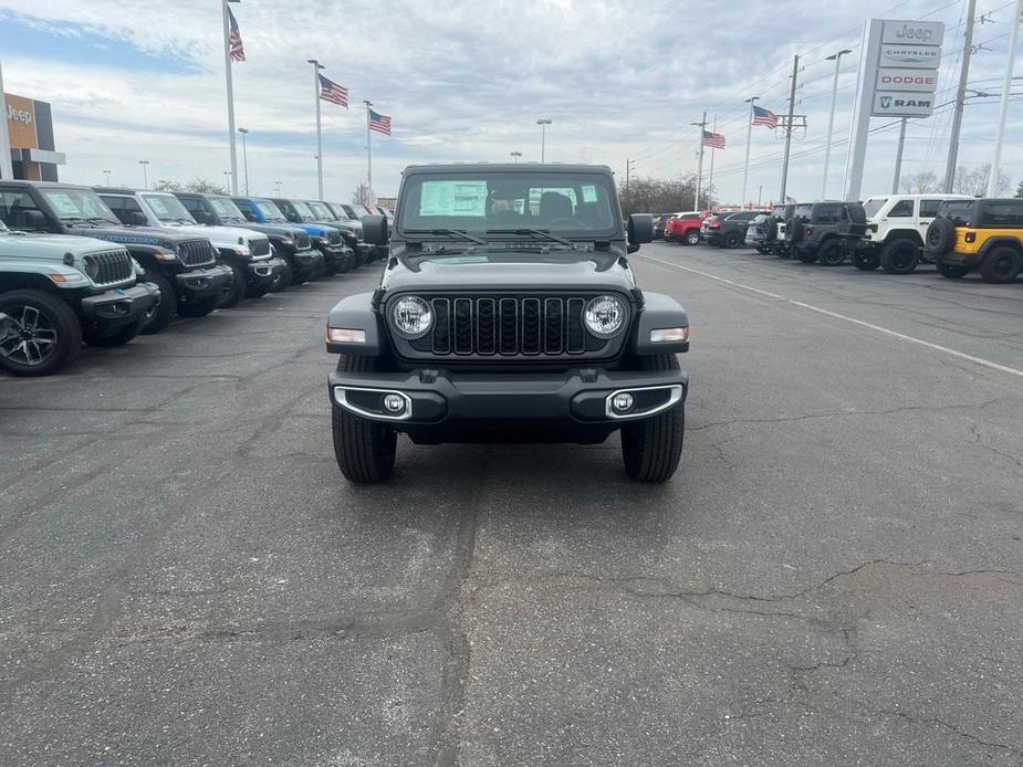 new 2024 Jeep Gladiator car, priced at $39,085