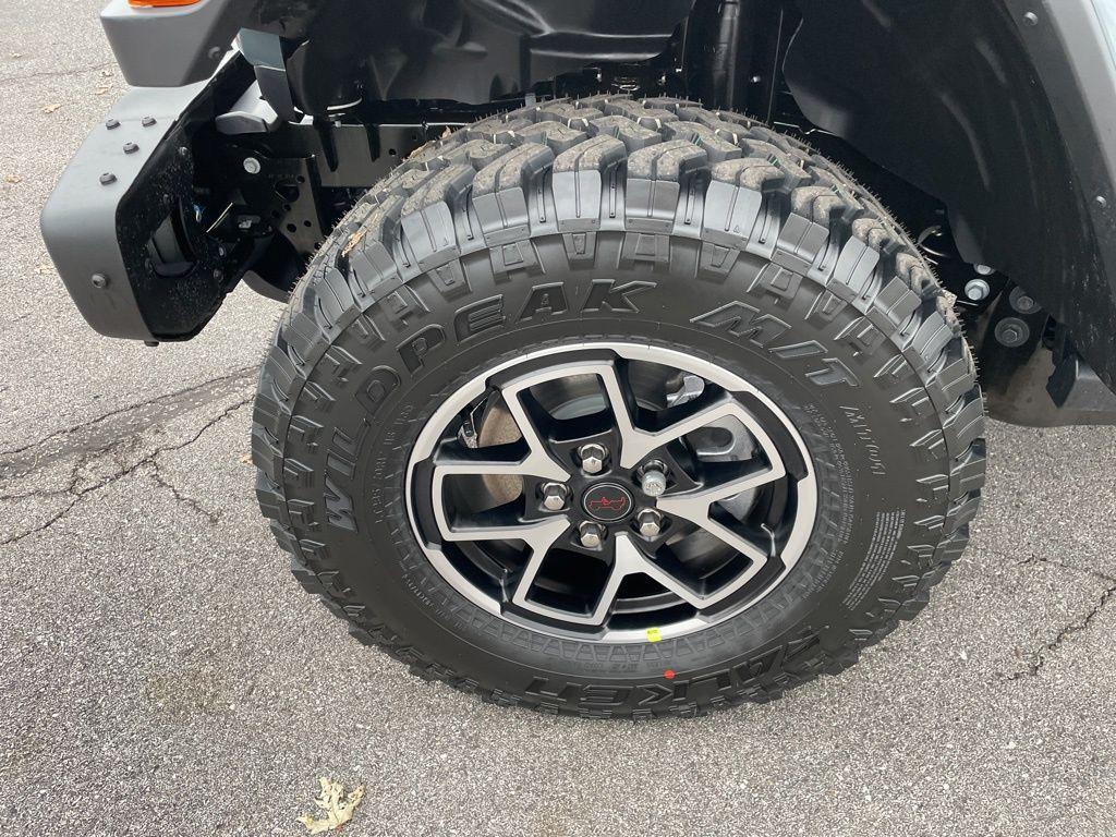 new 2026 Jeep Gladiator car, priced at $63,345