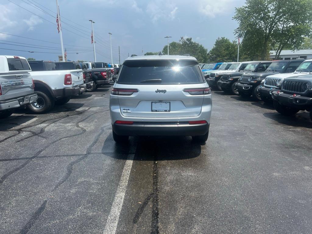 new 2024 Jeep Grand Cherokee L car, priced at $41,205