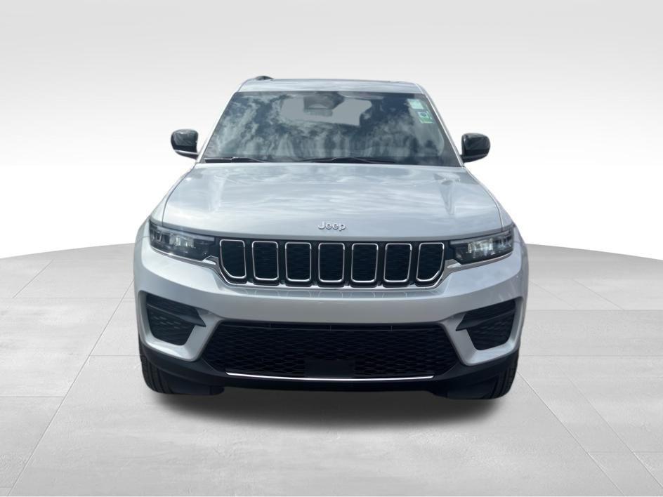 new 2025 Jeep Grand Cherokee car, priced at $39,567