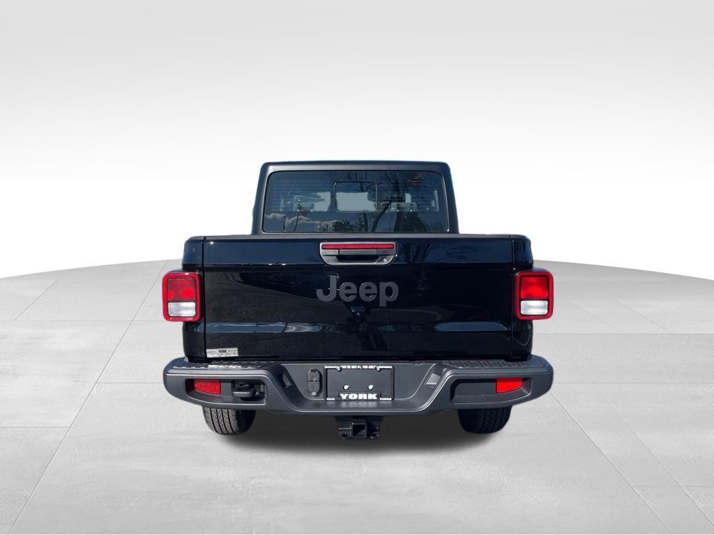 new 2026 Jeep Gladiator car, priced at $46,510