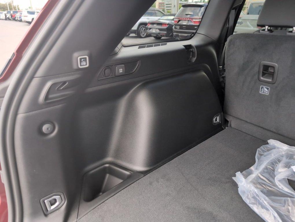 new 2025 Jeep Grand Cherokee car, priced at $42,692