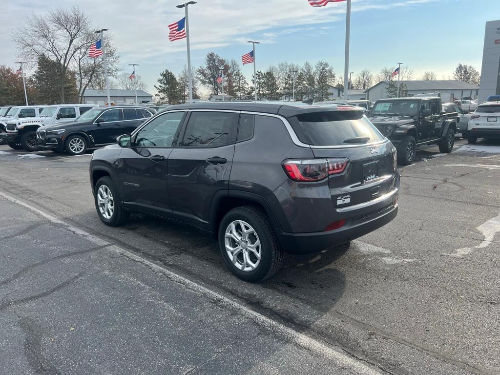 new 2024 Jeep Compass car, priced at $25,382