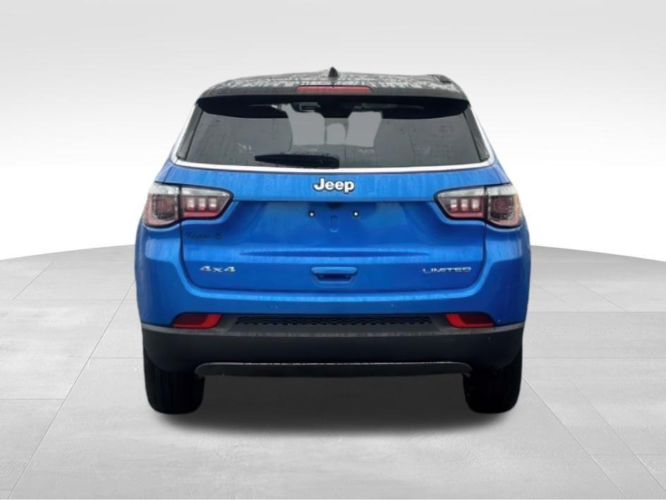 new 2024 Jeep Compass car, priced at $37,205