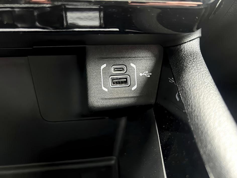 new 2024 Jeep Compass car, priced at $37,205