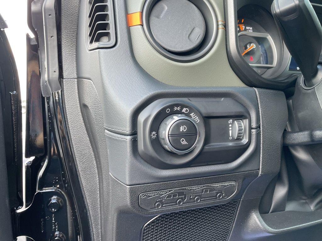 new 2025 Jeep Gladiator car, priced at $56,752