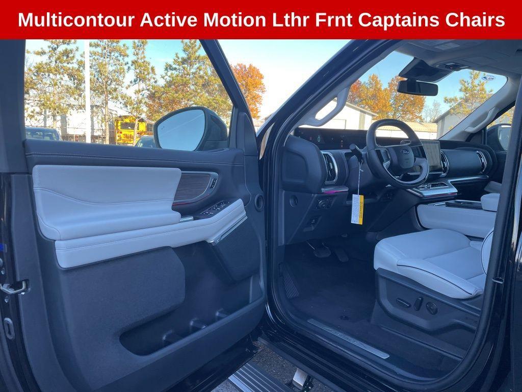 used 2025 Ford Expedition car, priced at $89,998