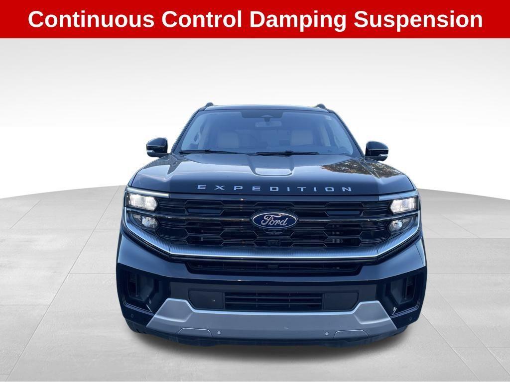 used 2025 Ford Expedition car, priced at $89,998