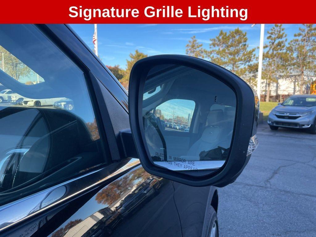 used 2025 Ford Expedition car, priced at $89,998