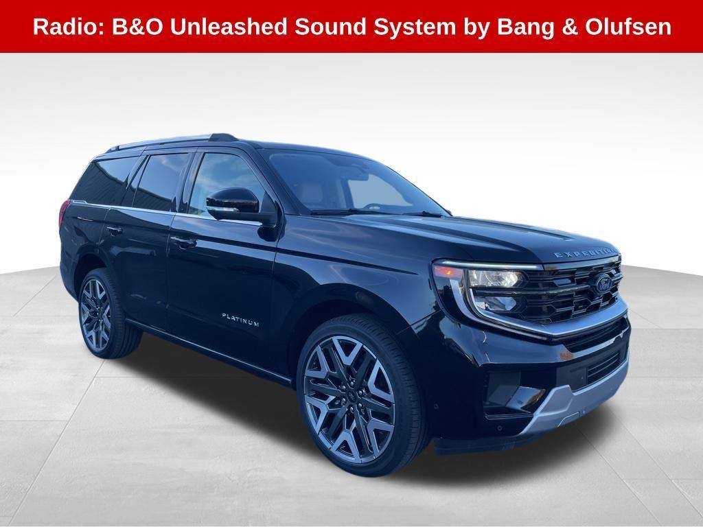 used 2025 Ford Expedition car, priced at $89,998