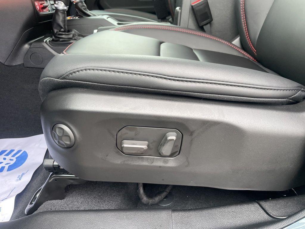 new 2025 Jeep Wrangler car, priced at $60,300