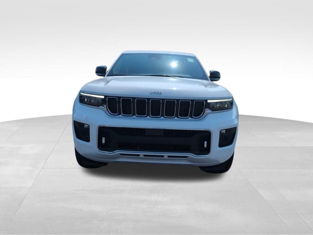 new 2025 Jeep Grand Cherokee car, priced at $58,950